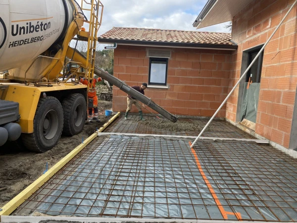 Béton et chape à CÉRONS
